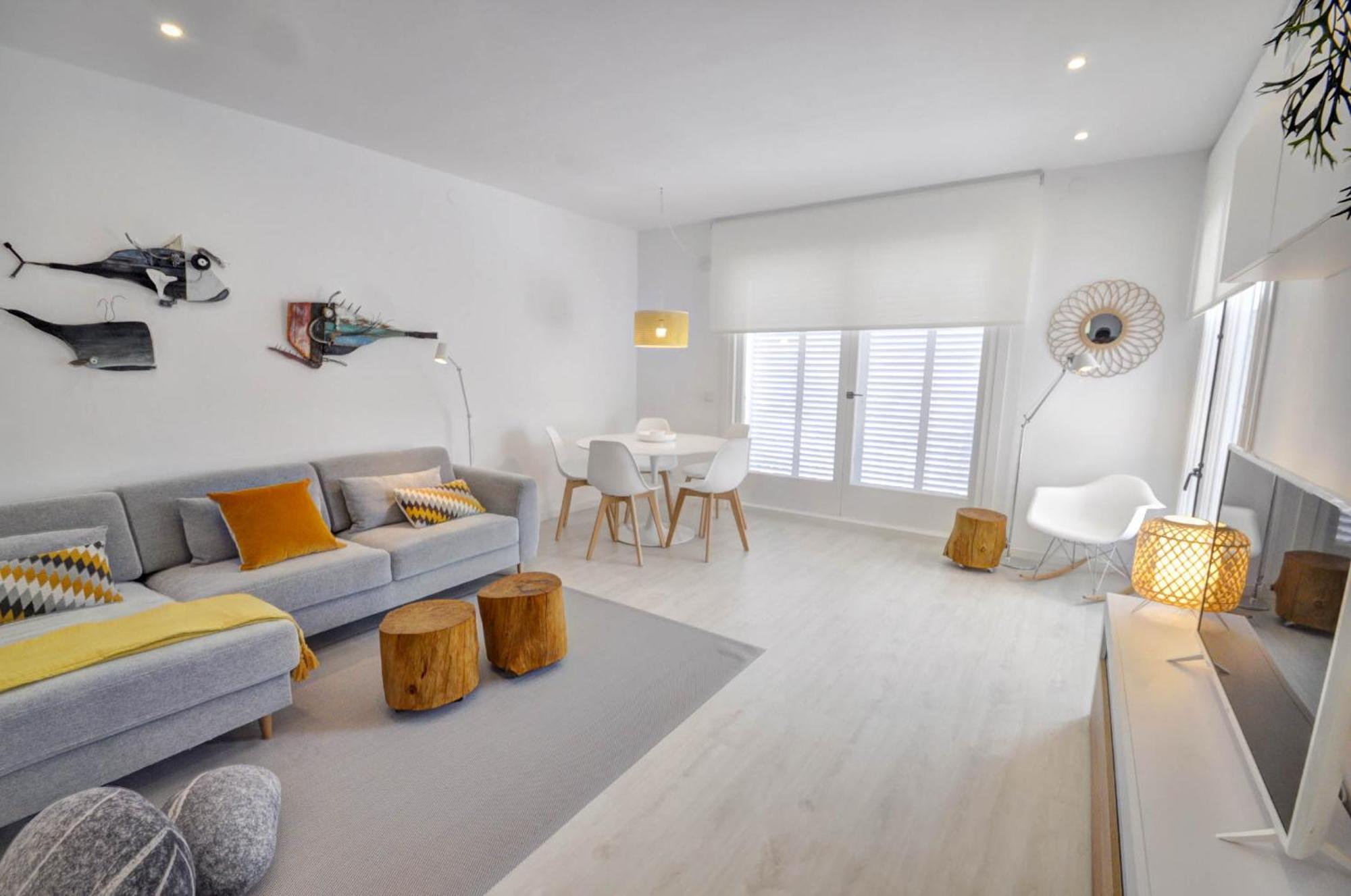 The Luxor Apartment By Hello Homes Ситжес Екстериор снимка